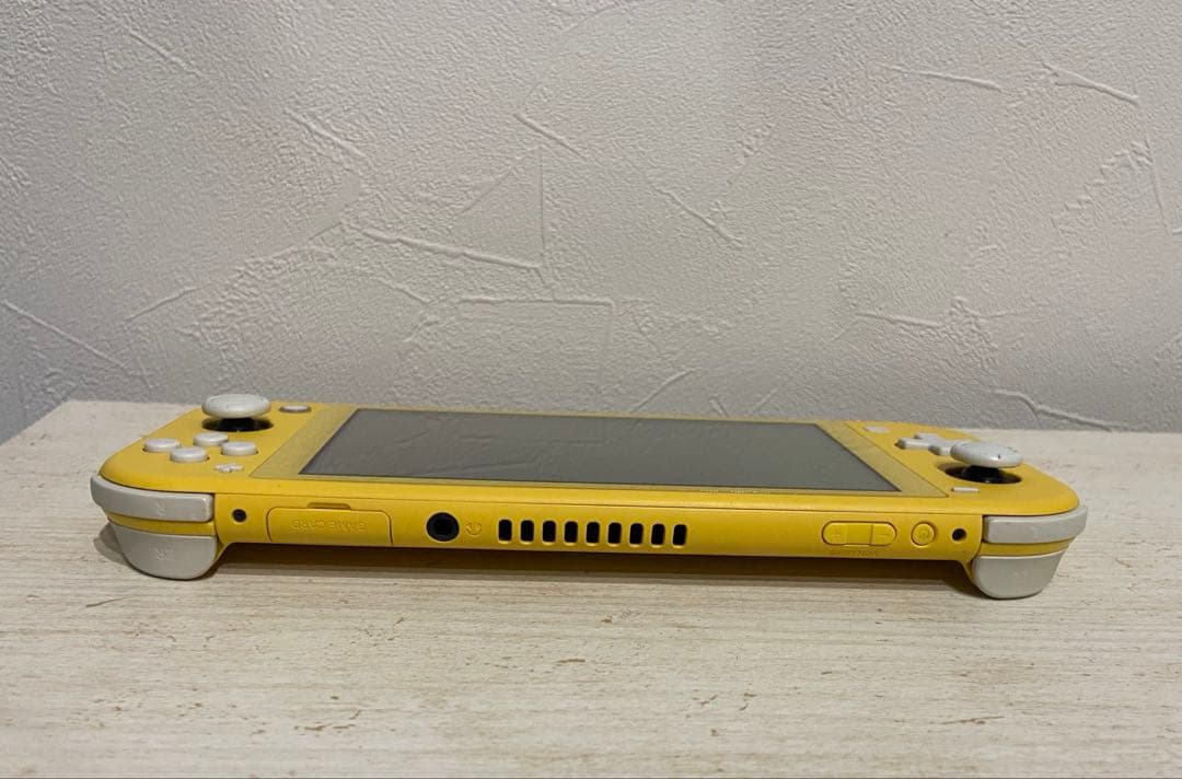 SwitchLITE本体箱あり充電器無し