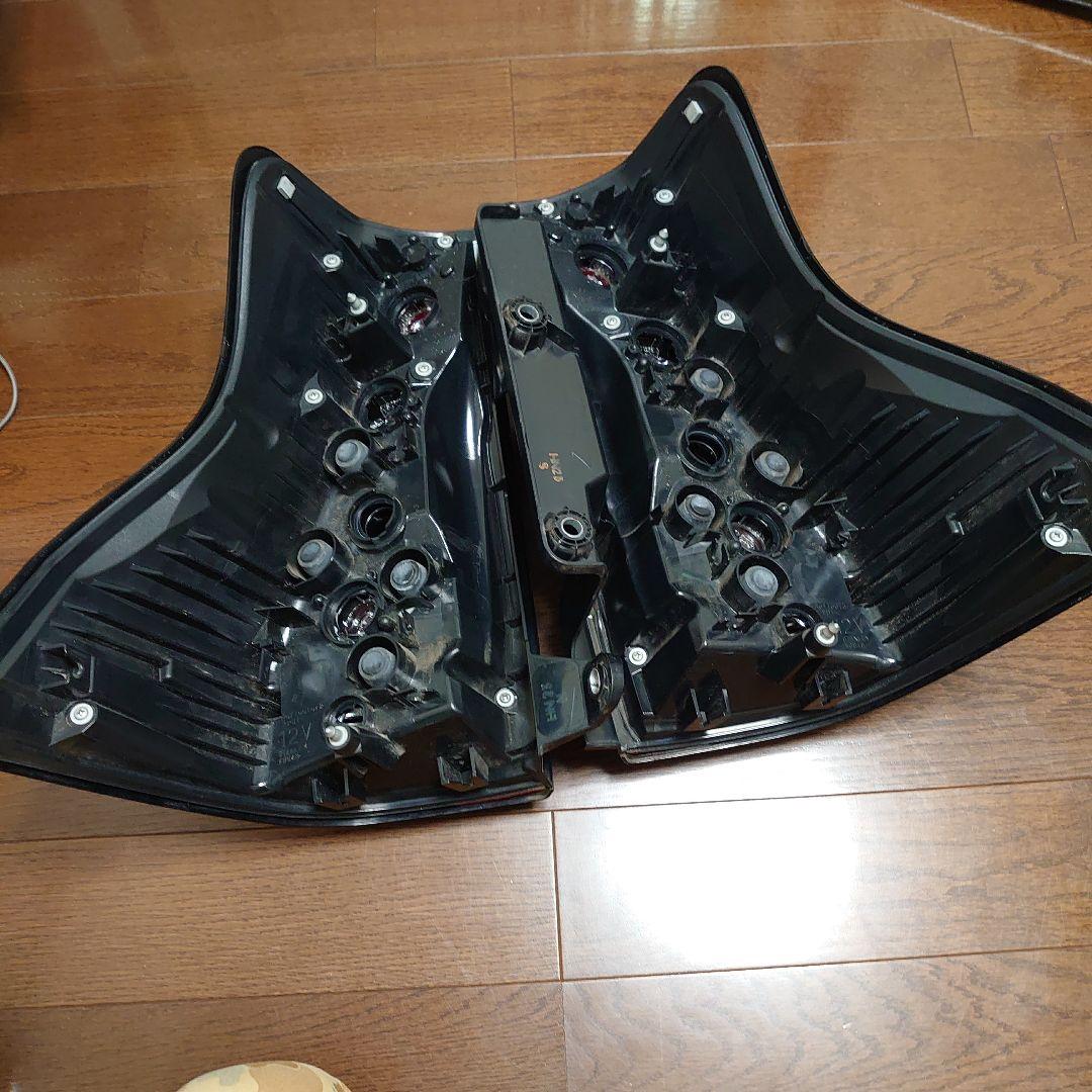 プラド１５０後期トヨタ純正テールランプ/プラド/HILUX/トヨタ/TOYOTA