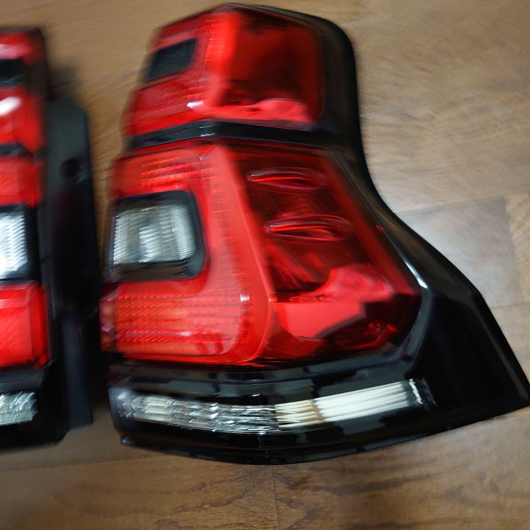 プラド１５０後期トヨタ純正テールランプ/プラド/HILUX/トヨタ/TOYOTA