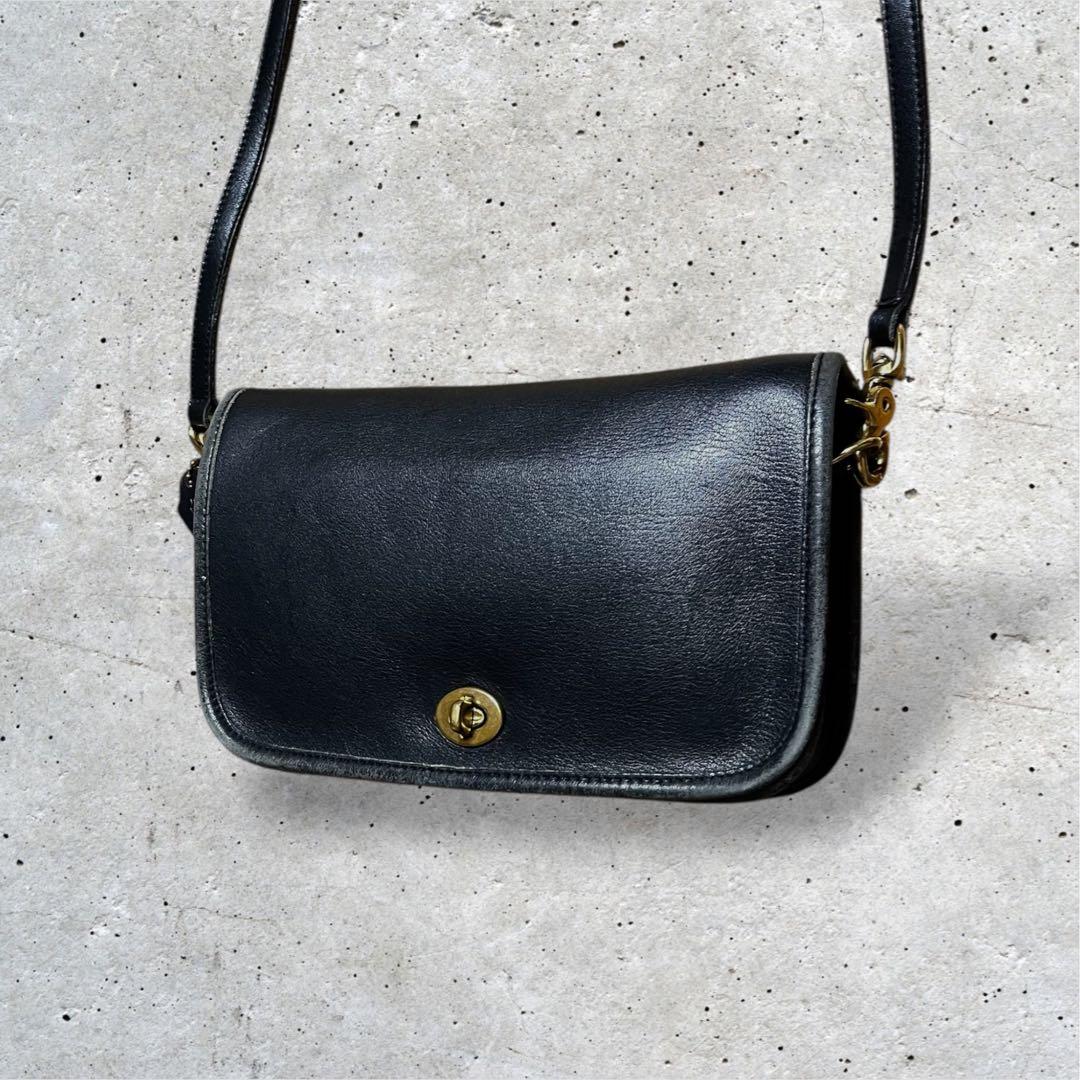 美品　オールドコーチ　ショルダーバッグ　ターンロック　レザー　ブラック　黒