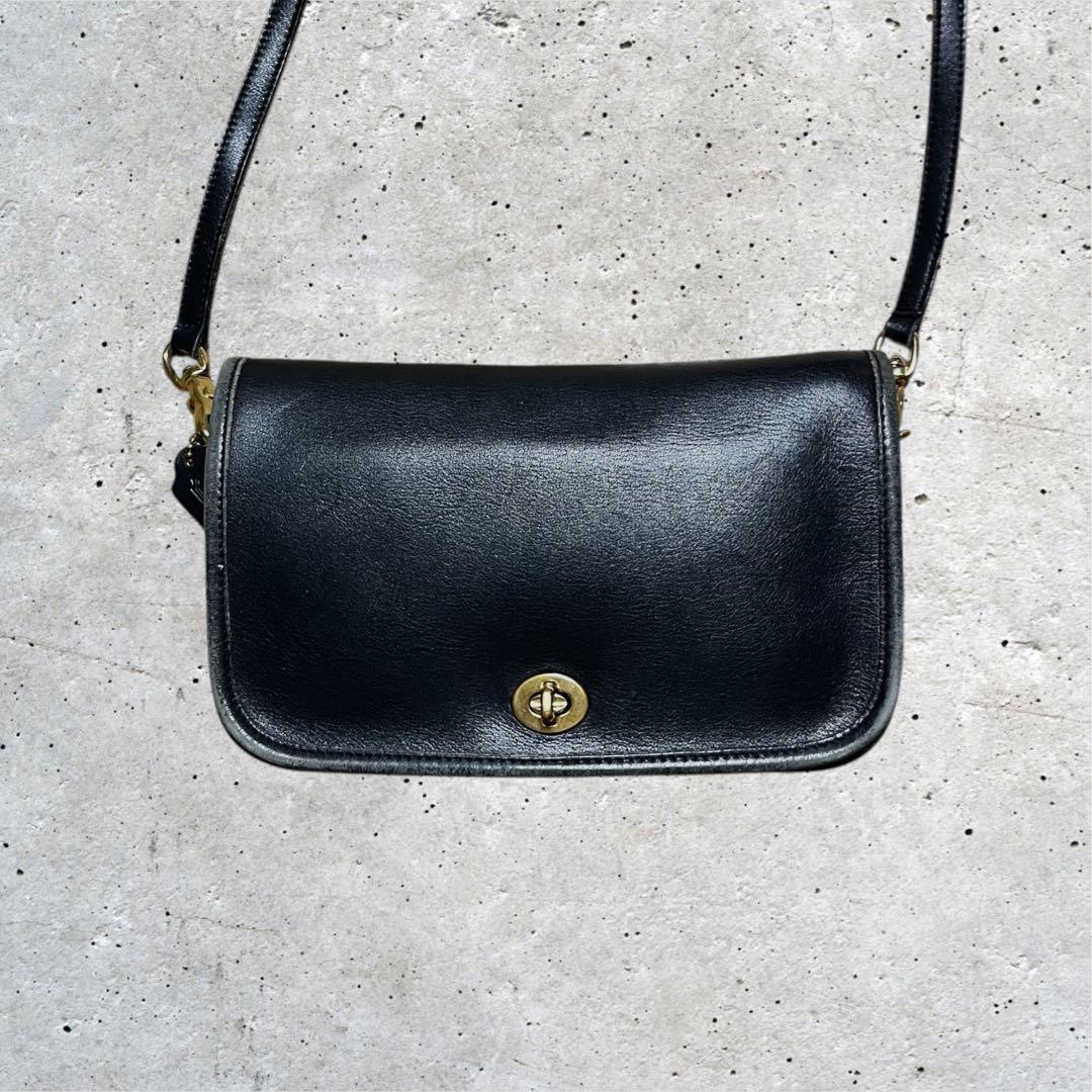 美品　オールドコーチ　ショルダーバッグ　ターンロック　レザー　ブラック　黒