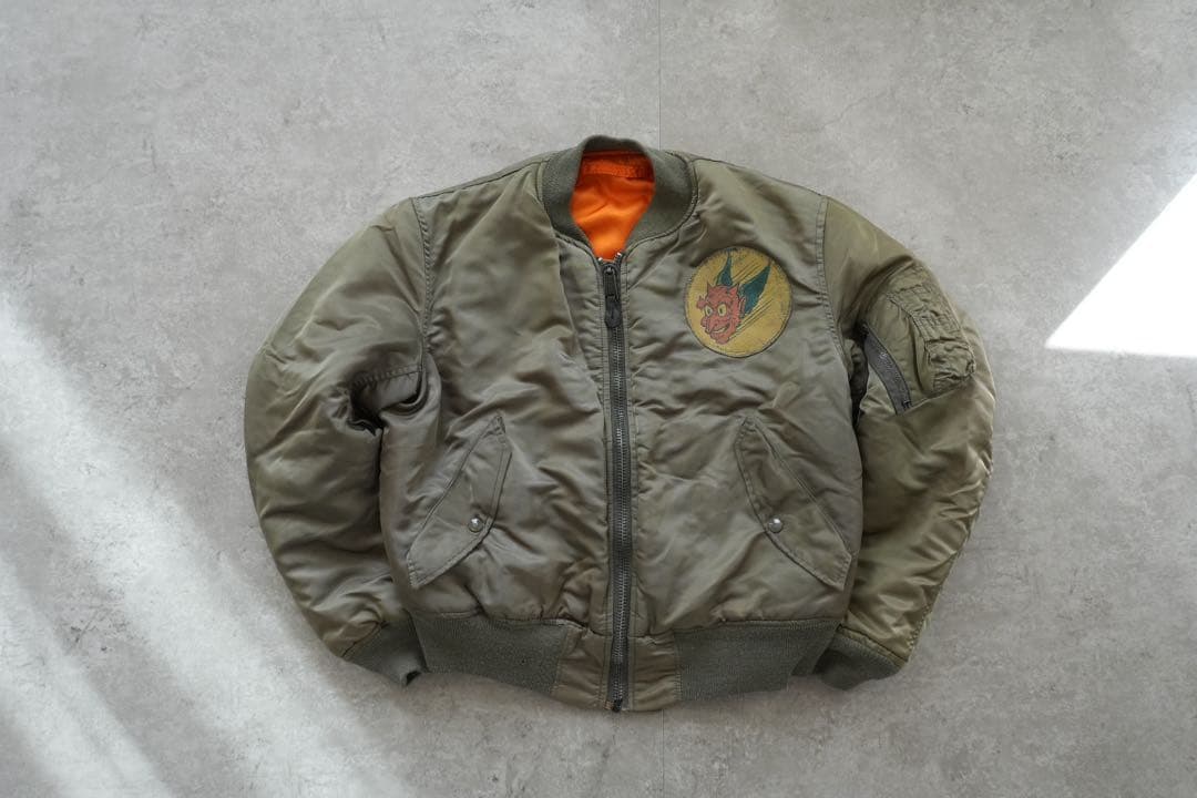 【USA製】 AVIREX MA-1 M サイズ