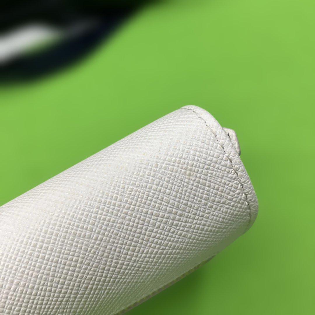 新品未使用‼️【PRADA】長財布 1MH311 サフィアーノ レザー ビアンコ