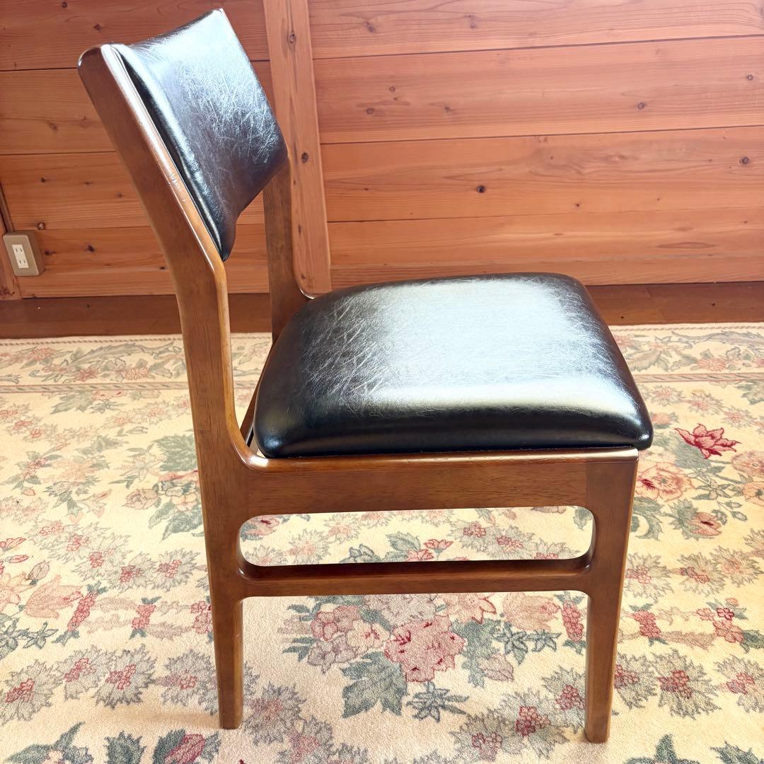 【カリモク60+ ダイニングチェア】②　2脚セット可　日本製　レザー