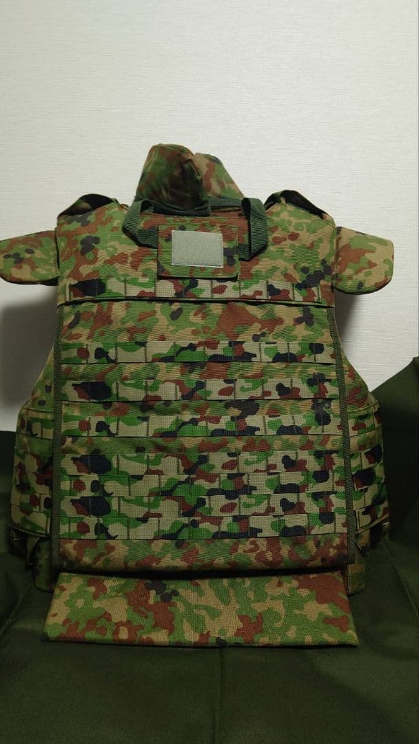 迷彩タクティカルベスト