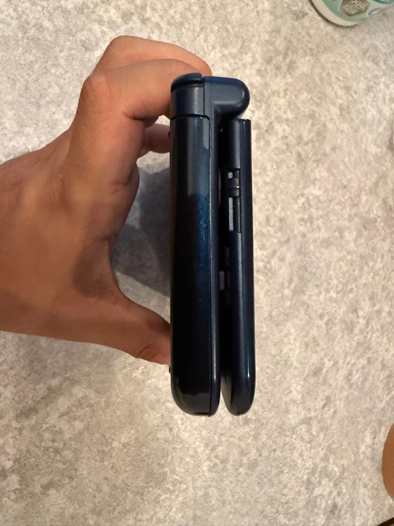 7-060 Newニンテンドー3DS LL メタリックブルー 上IPS