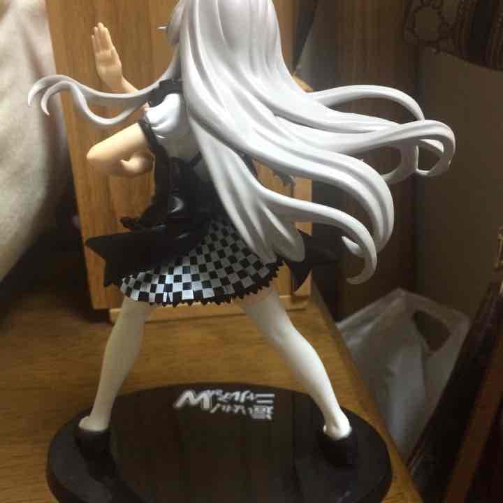 這いよれニャル子