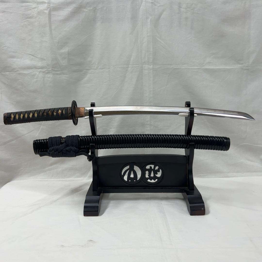 【模造刀】二本差し 太刀 脇差 藤巻 鞘 風景 鍔