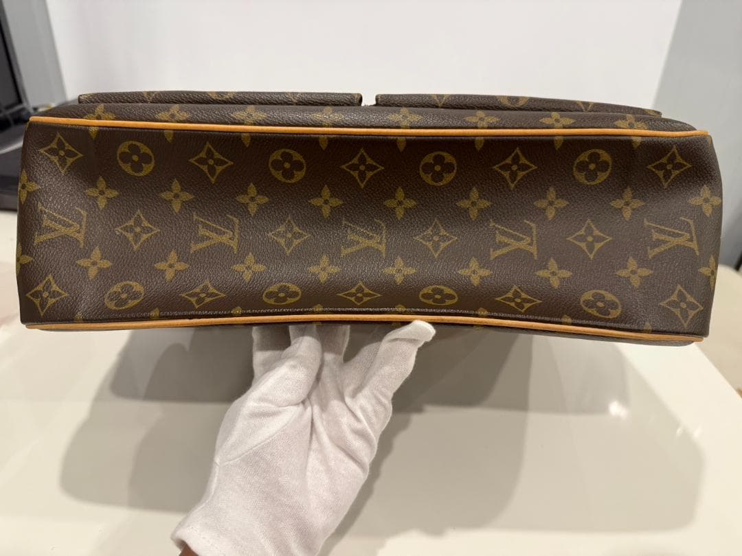 LOUIS VUITTON ヴィトン ミュルティプリ シテ モノグラム