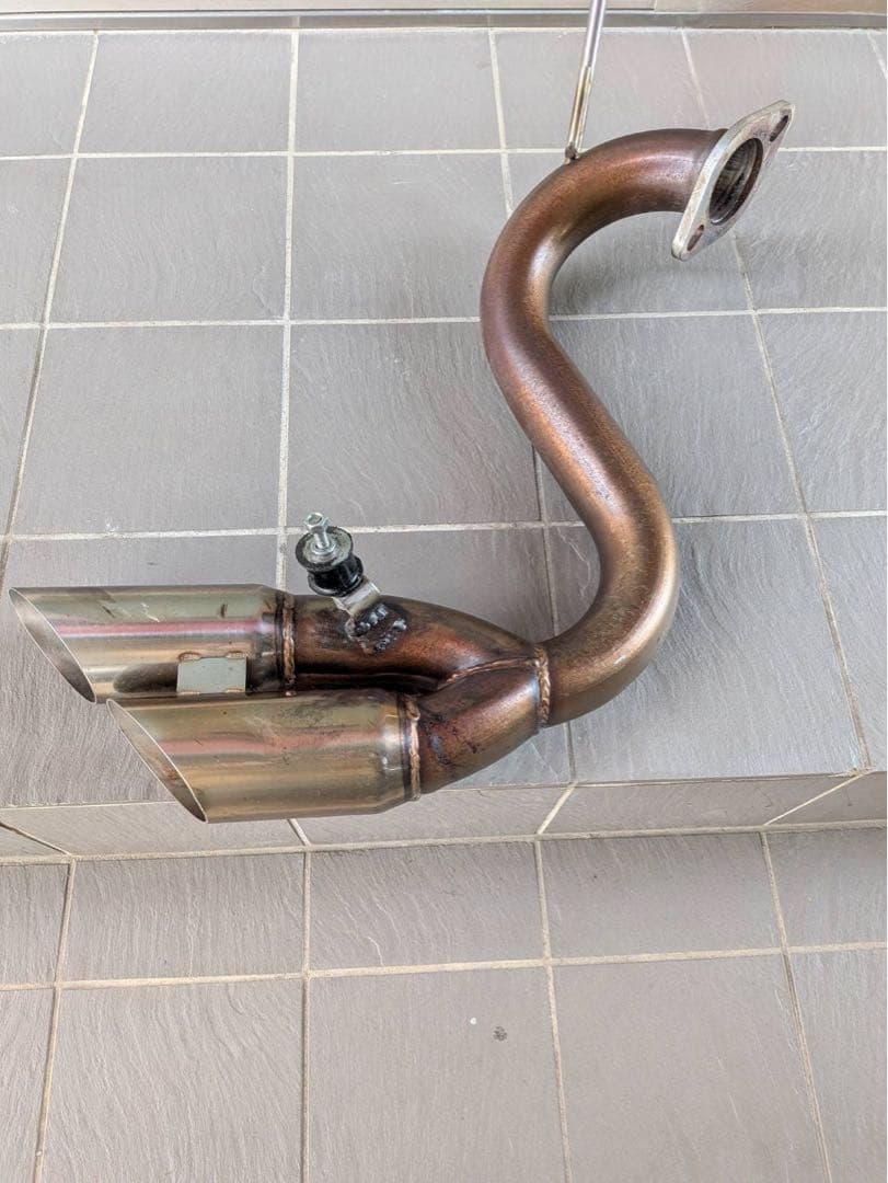 ハイエース　ディーゼル　サイドマフラー