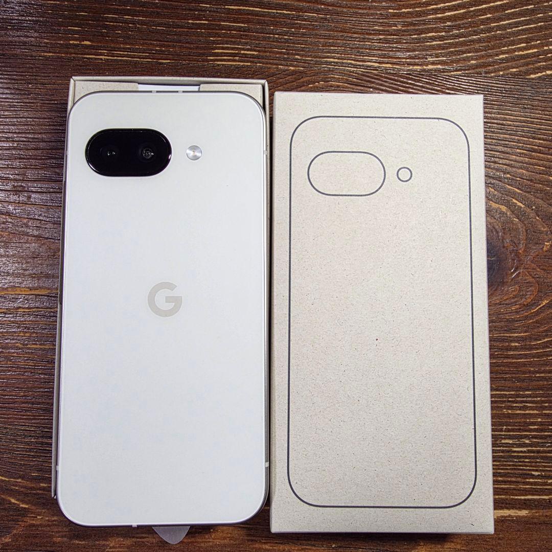 【美品】Google Pixel 9a Porcelan 箱付き