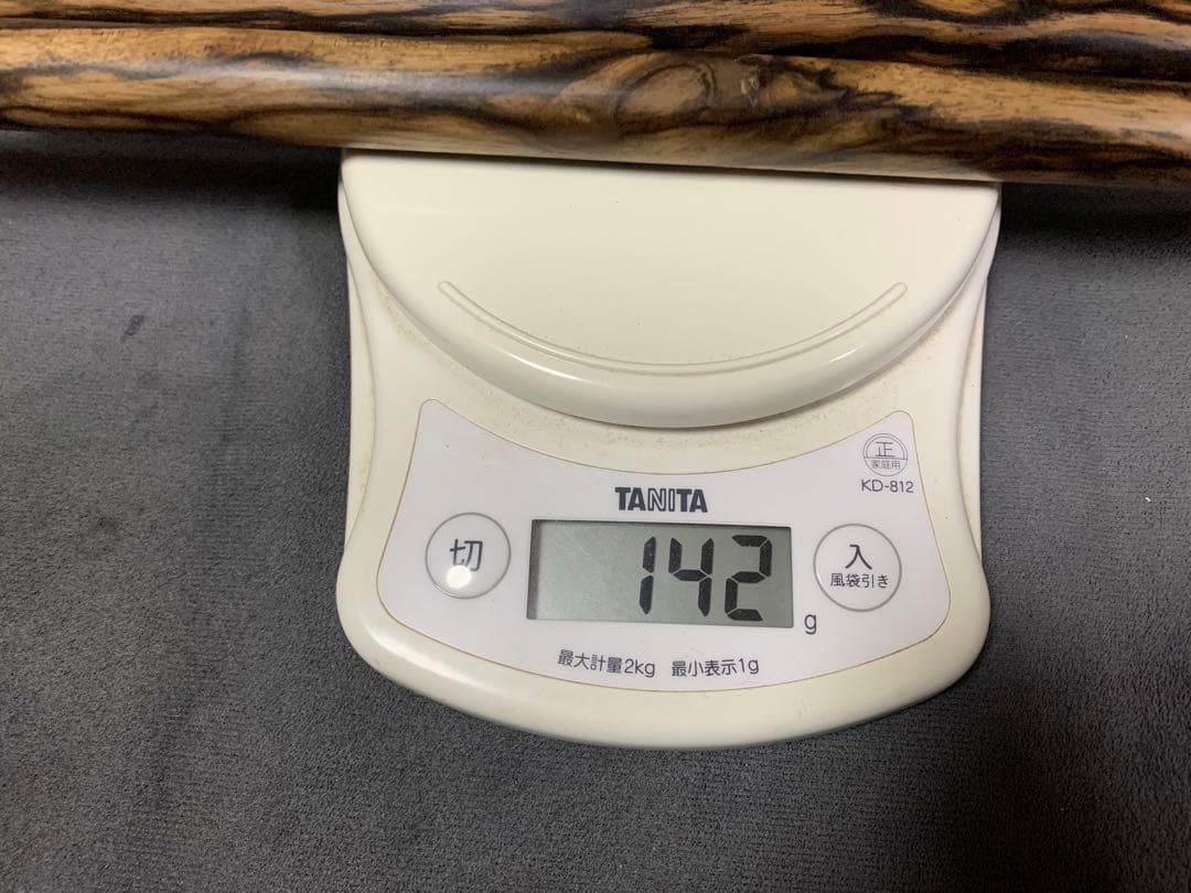 銘木マイバチ　黒柿