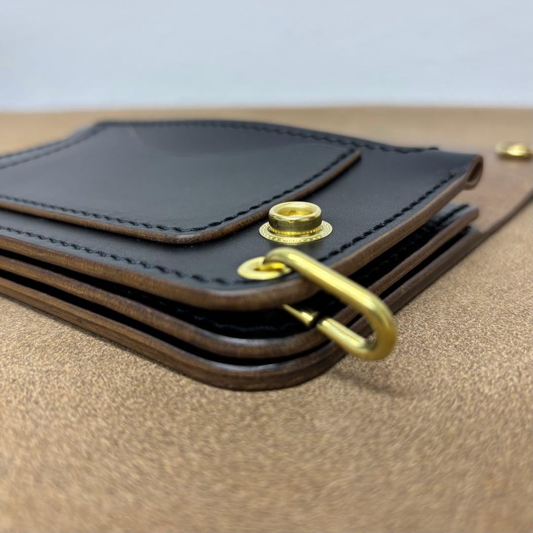 ホースバット　トラッカーウォレット　ミドル　黒　茶心　3層　MARYAM