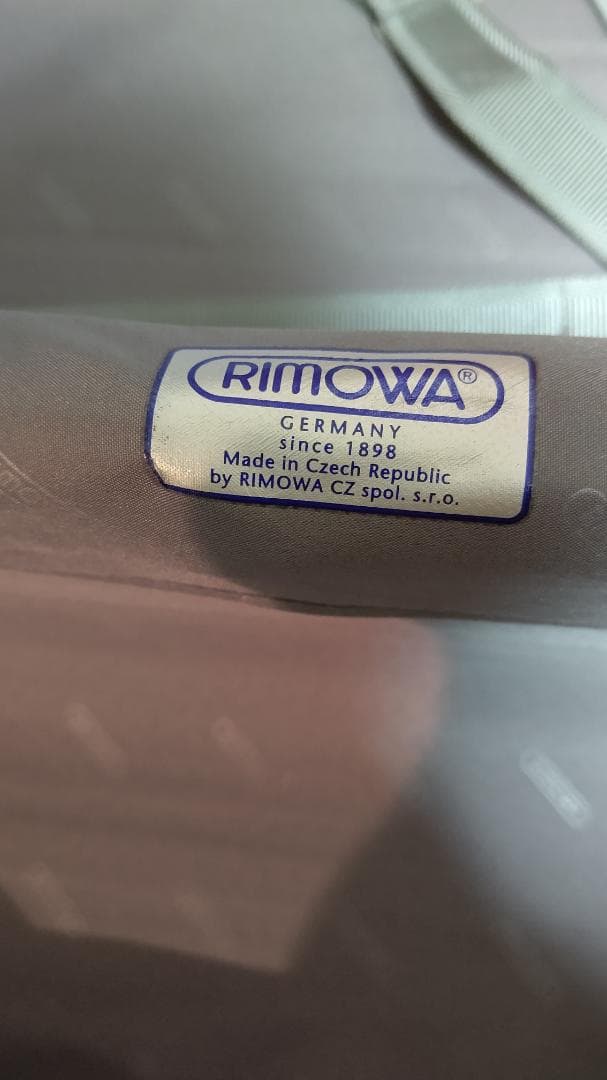 リモワ RIMOWA スーツケース 赤　4輪
