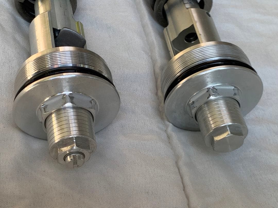 MT09 フロントサスペンション インナーパーツ