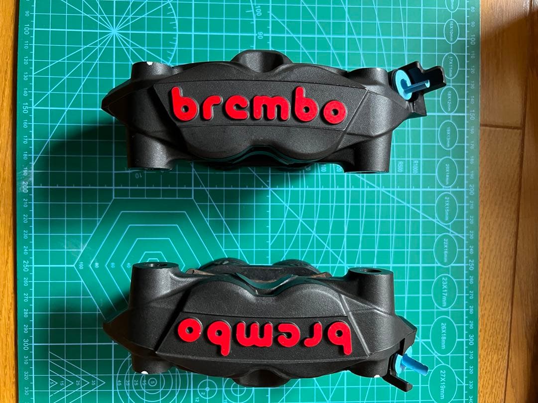 スズキ隼2型純正ブレンボキャリパー(スズンボ)