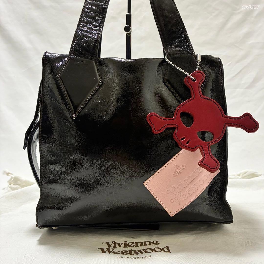【美品】ヴィヴィアンウエストウッド ハンドバッグ エナメル スカル オーブ 黒