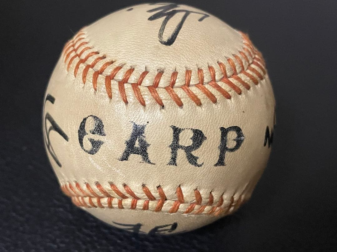 昭和40年代 ◆ 広島東洋カープ選手寄サインボール ◆ 根本・山本・山内・安仁屋