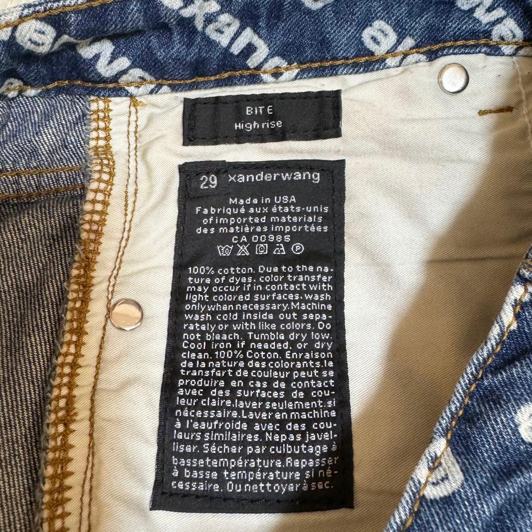 alexander wangズボン　ショートパンツ　ボトムス　デニム　ローマ字