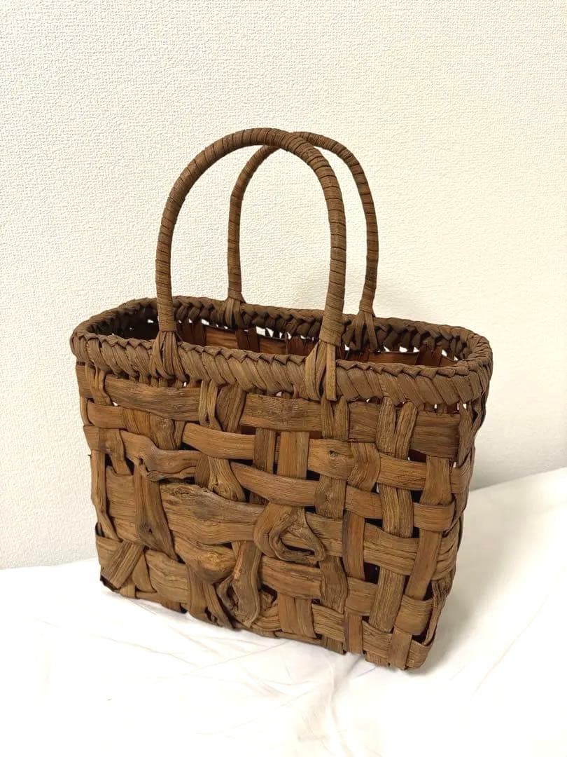 ミ*ー様 格安スタート❗️ 純国産 山葡萄 かごバッグ 新品未使用 かご 籠 山