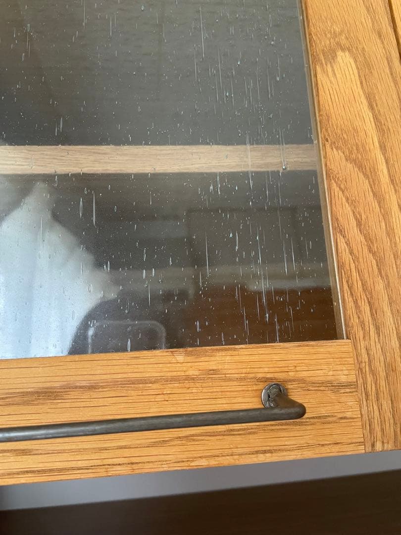 アデペシュ　キッチンボード　食器棚　カデル