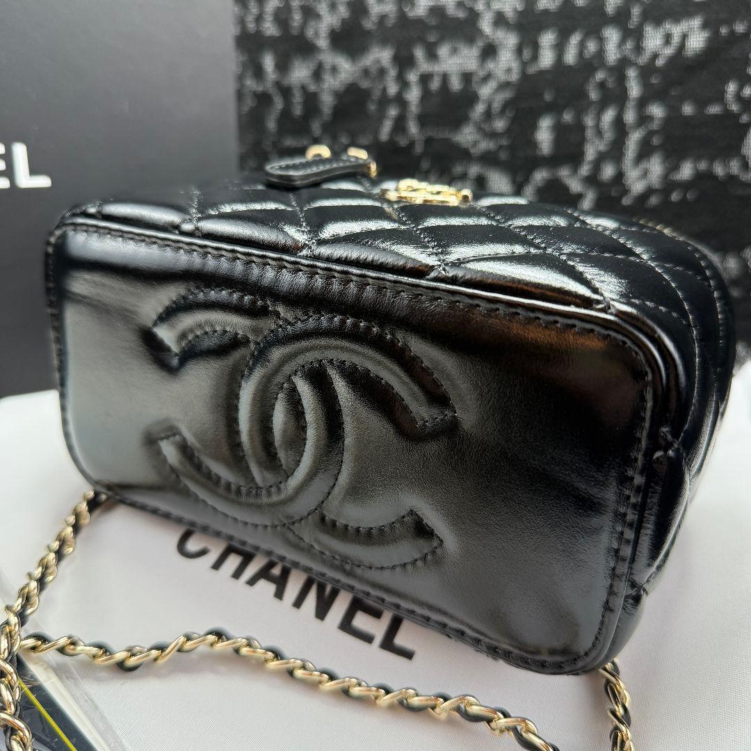 【限定特価】CHANEL ノベルティ バニティ型 ミニショルダー