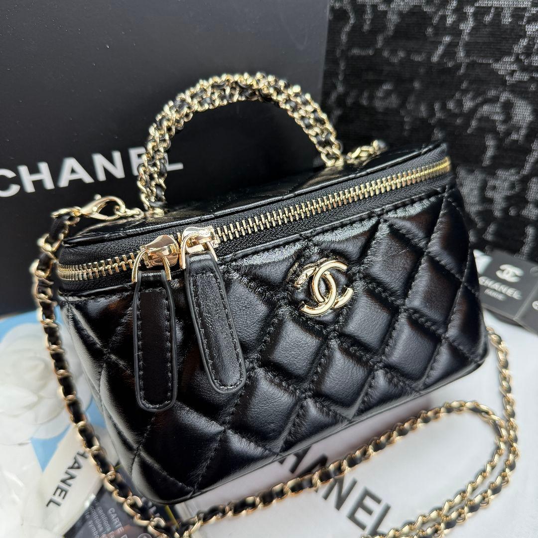 【限定特価】CHANEL ノベルティ バニティ型 ミニショルダー