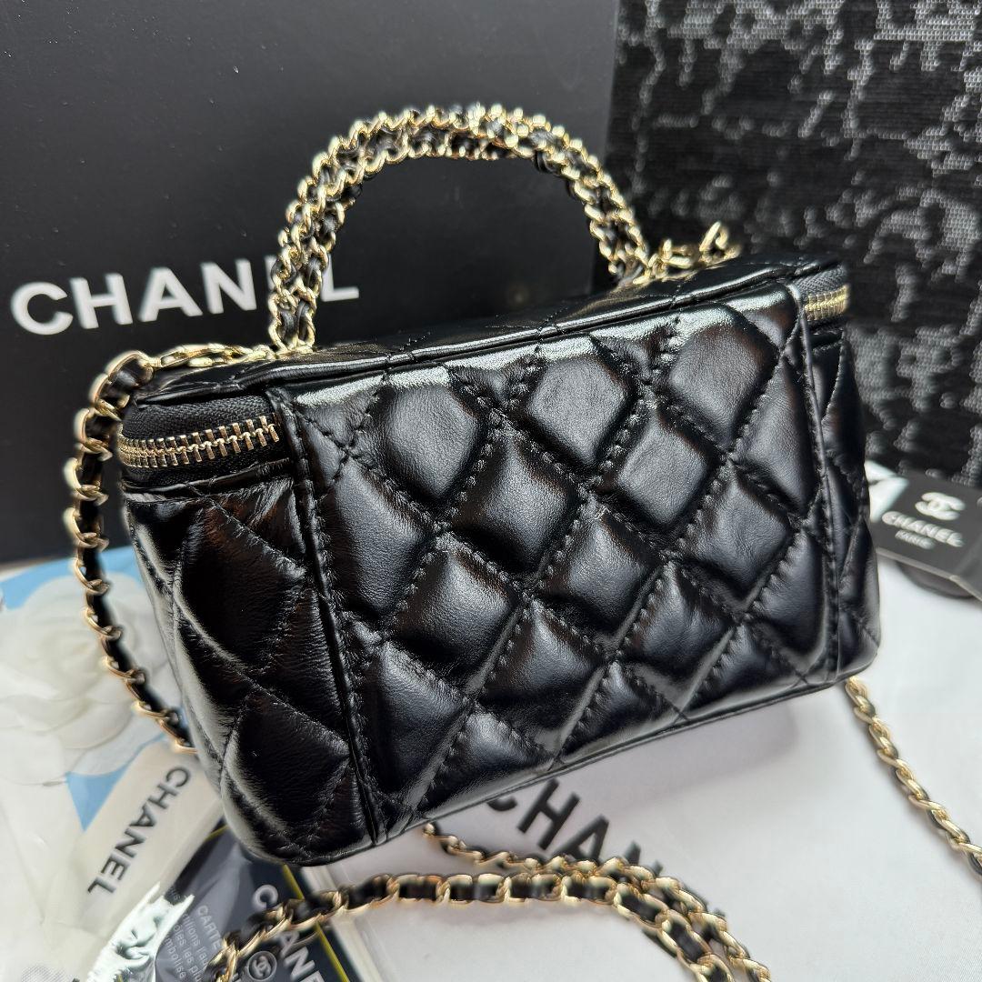【限定特価】CHANEL ノベルティ バニティ型 ミニショルダー