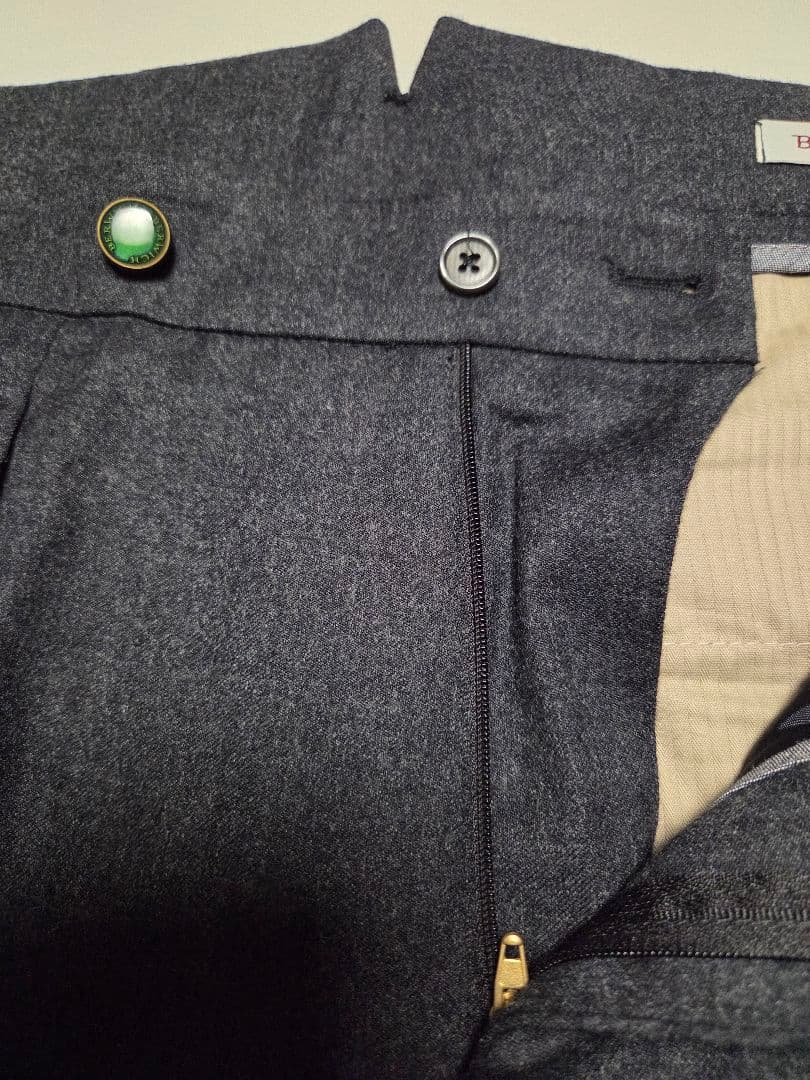 【美品】ベルウィッチ　hankyu scotch　REDA製　濃灰　46　秋冬