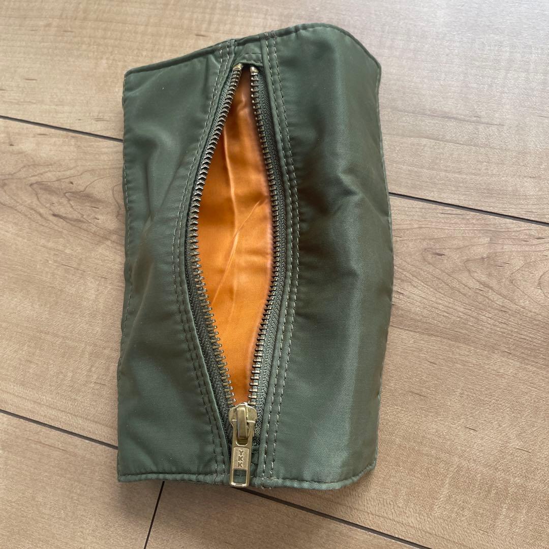 美品　 PORTER タンカー長財布 オリーブ