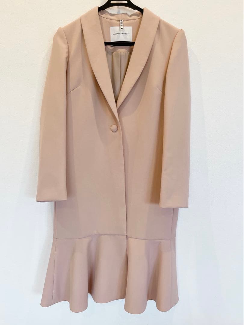 美品❗️【BORDERS at BALCONY 】ラッフルヘムコート38 1度着用