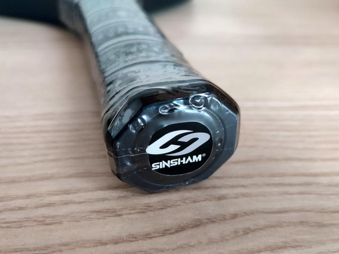 USAPA承認 ピックルボール パドル カーボン加工の摩擦面 黒 灰白 16mm