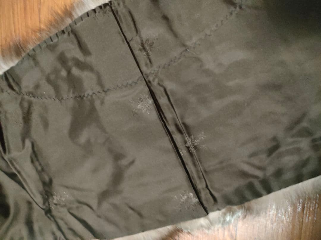 未使用保管品　アンフィニ　シルバーフォックス　襟巻き　マフラー　定価86万円