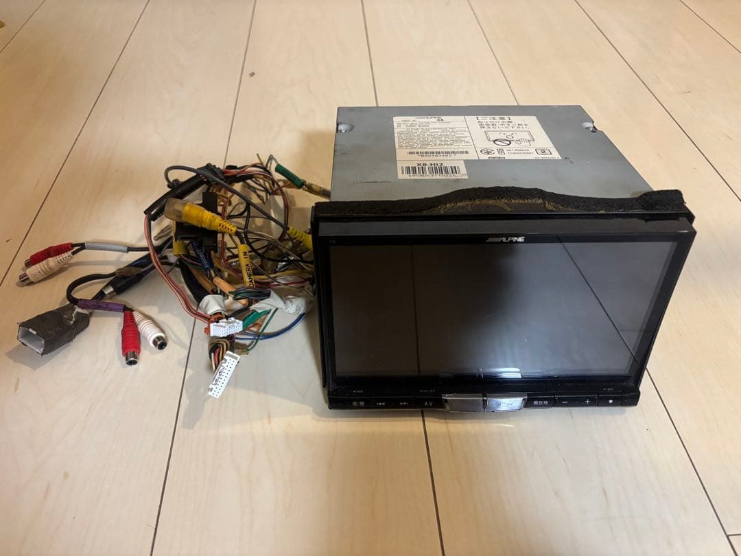 ALPINE X8 インダッシュモニター