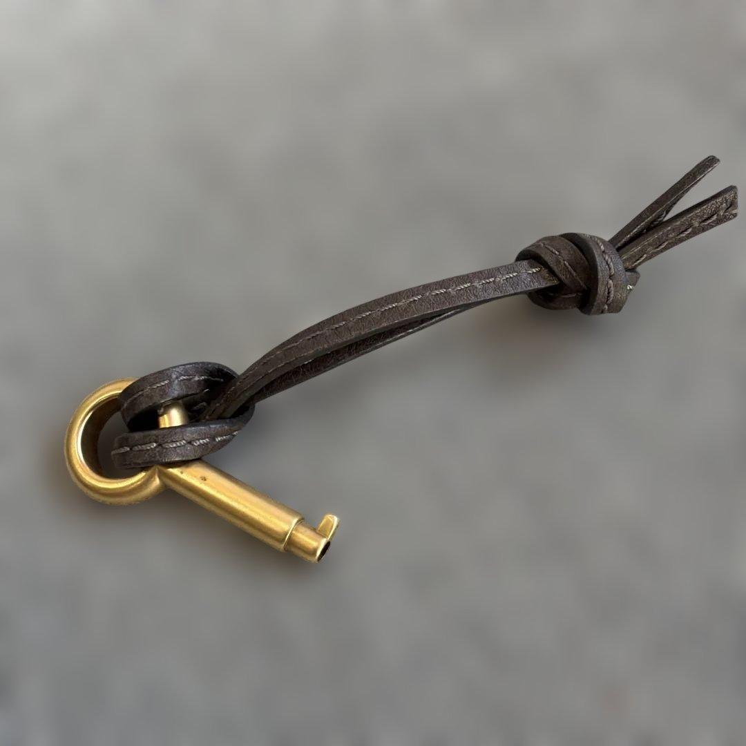 Chloeクロエ　パディントン　南京錠　カデナ