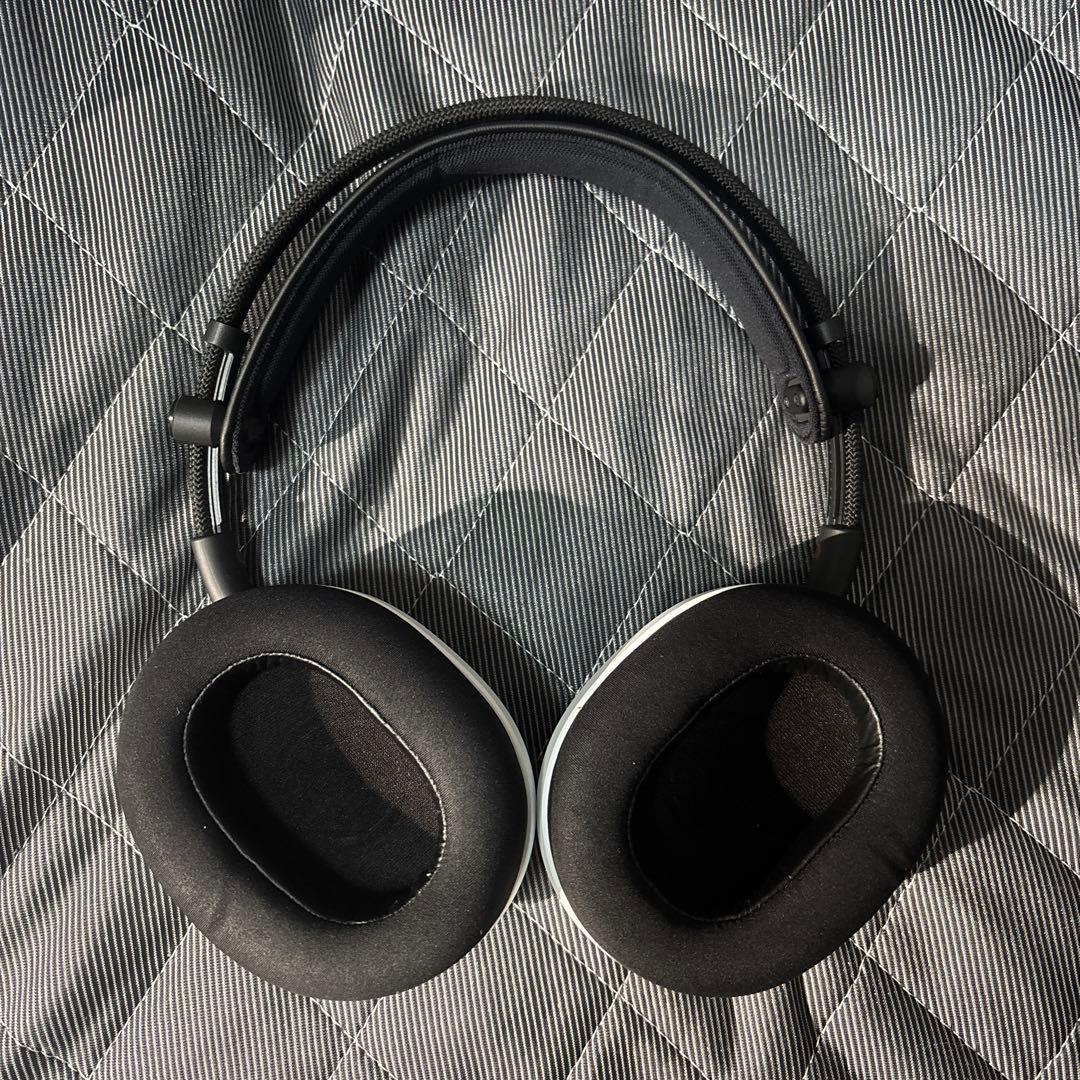 ソニー(SONY) ゲーミングヘッドセット INZONE H9 Ⅱホワイト　美品