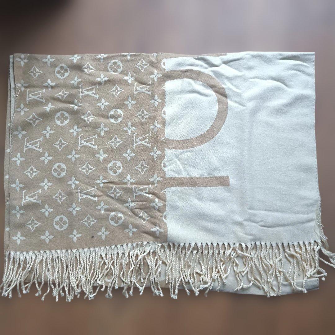 Louis Vuitton ロゴ入りストール