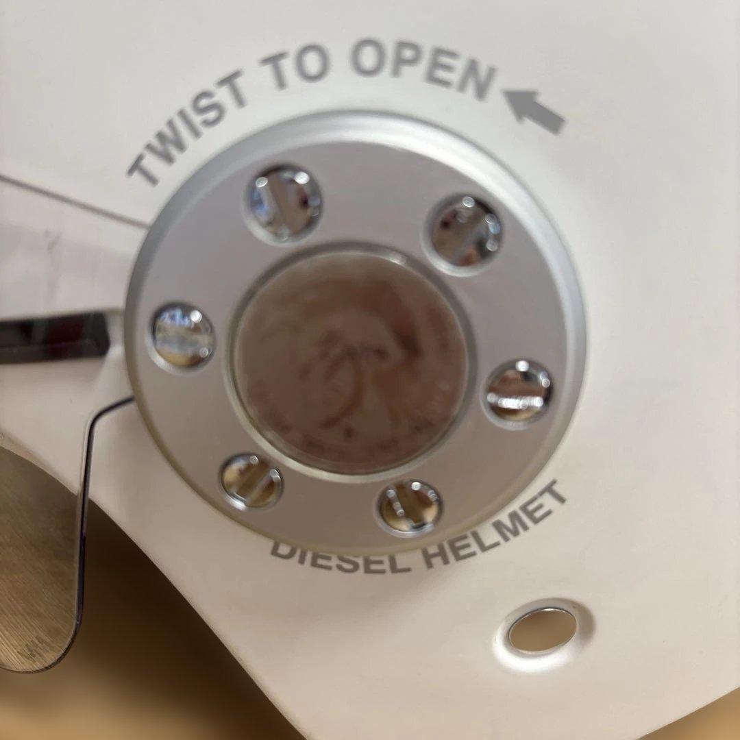 DIESEL ホワイト ジェットヘルメット