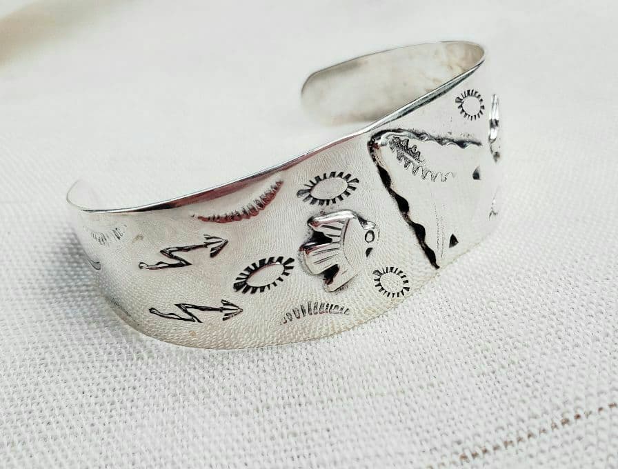 専用 ヴィンテージ インディアンジュエリー サンダーバード ナバホ Harvey