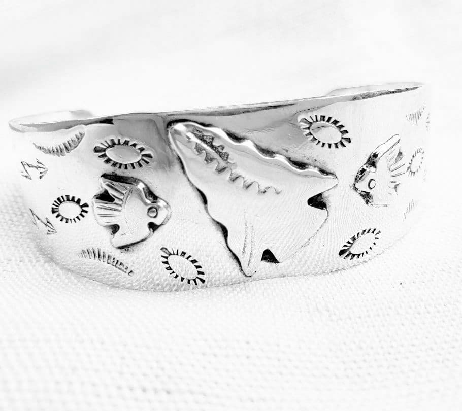 専用 ヴィンテージ インディアンジュエリー サンダーバード ナバホ Harvey