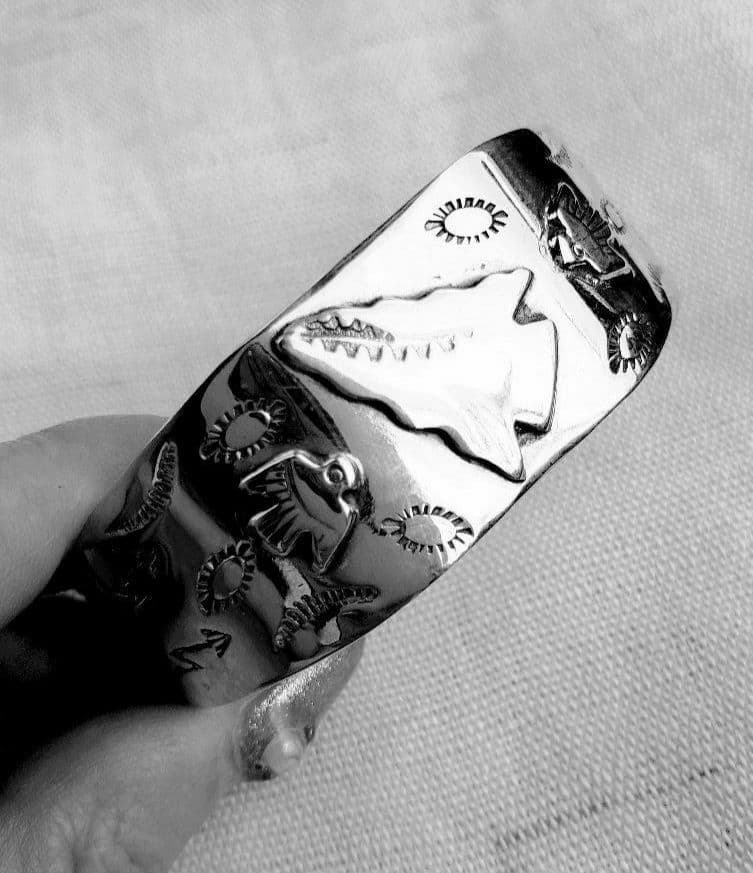 専用 ヴィンテージ インディアンジュエリー サンダーバード ナバホ Harvey