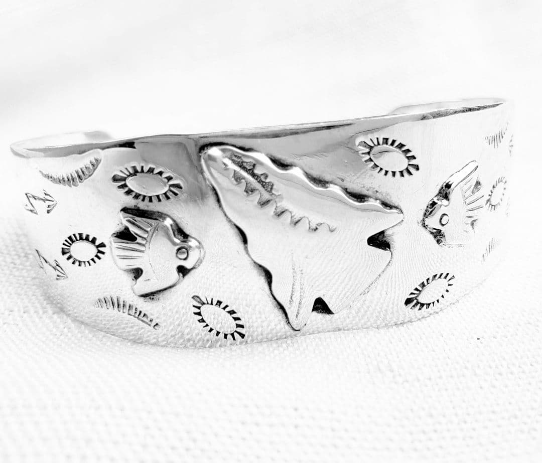 専用 ヴィンテージ インディアンジュエリー サンダーバード ナバホ Harvey