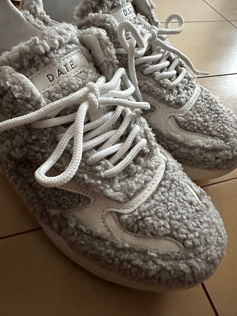 未着用　D.A.T.E. グレー ボアスニーカー