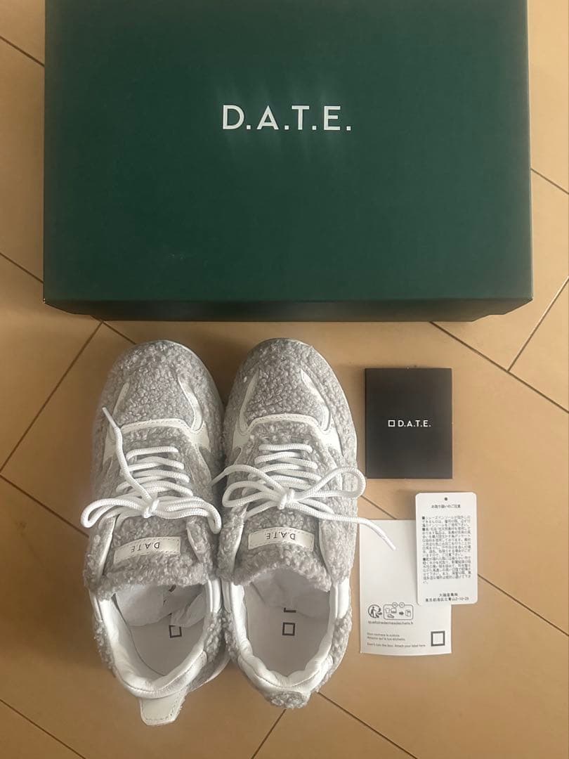 未着用　D.A.T.E. グレー ボアスニーカー