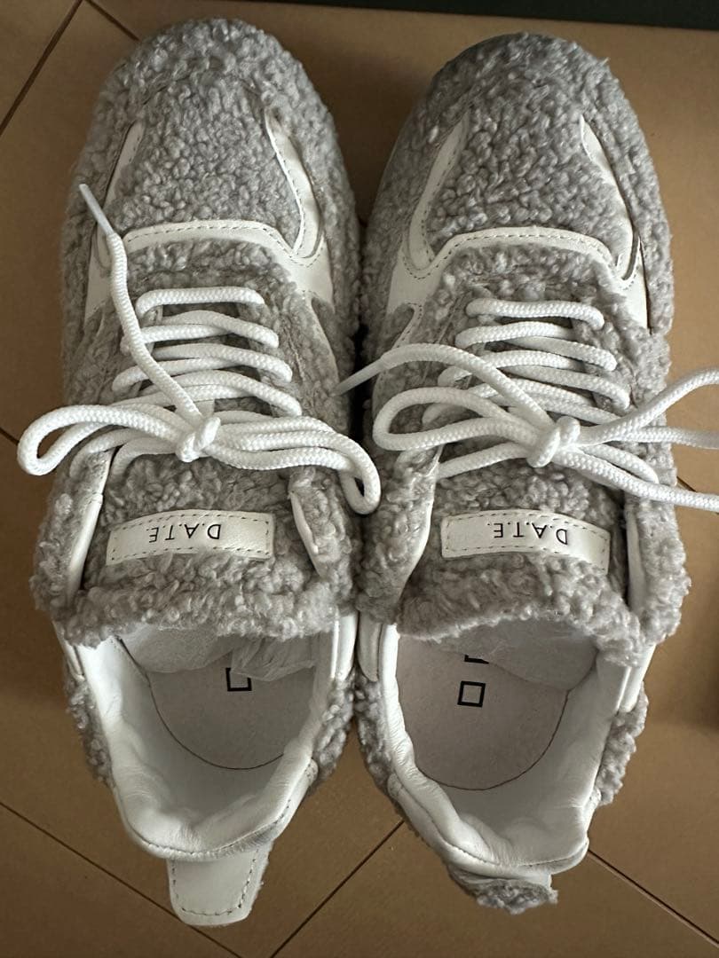 未着用　D.A.T.E. グレー ボアスニーカー
