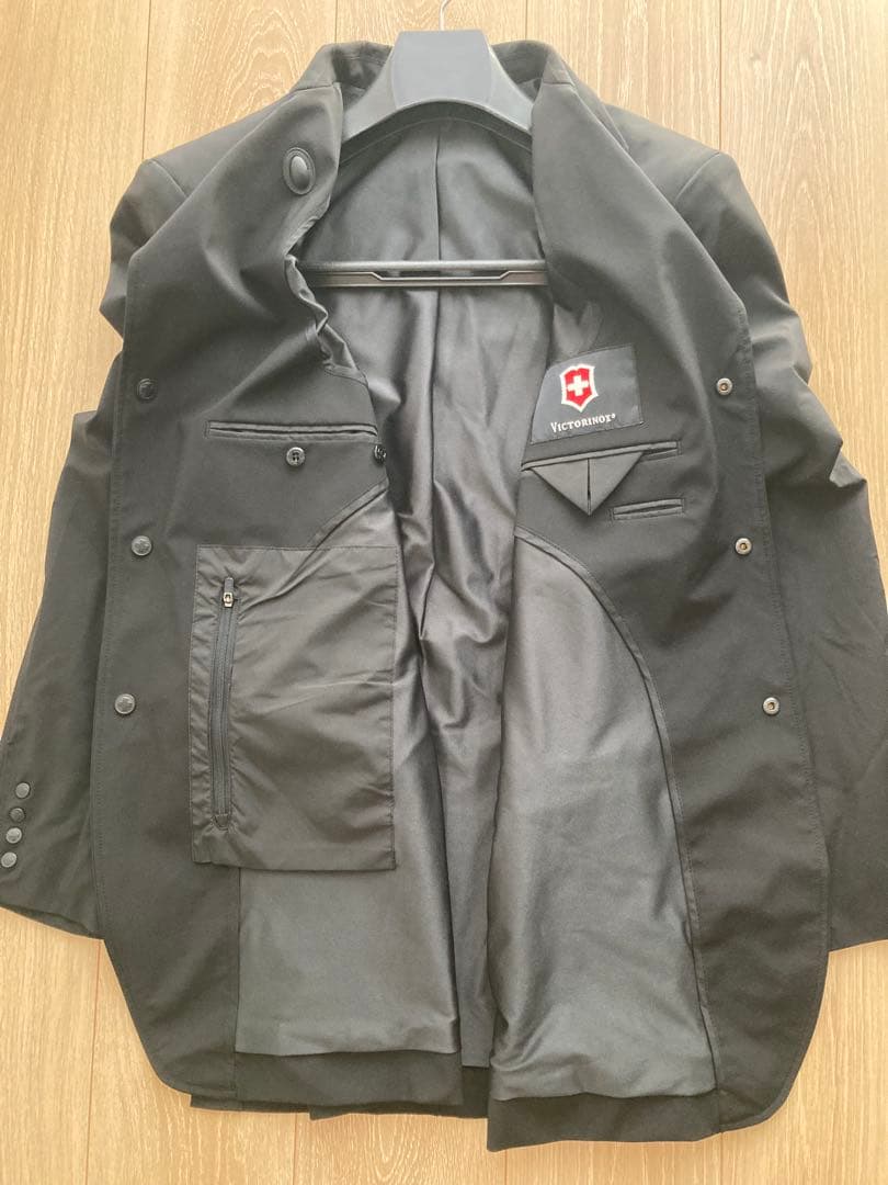 victorinox ブラック　上下セットアップ 上衣Mサイズ　ズボン32×34