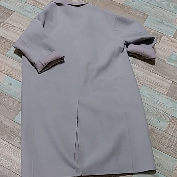 超格安！UNTITLED 新品値札付き！チェスターコート ￥66000 軽量