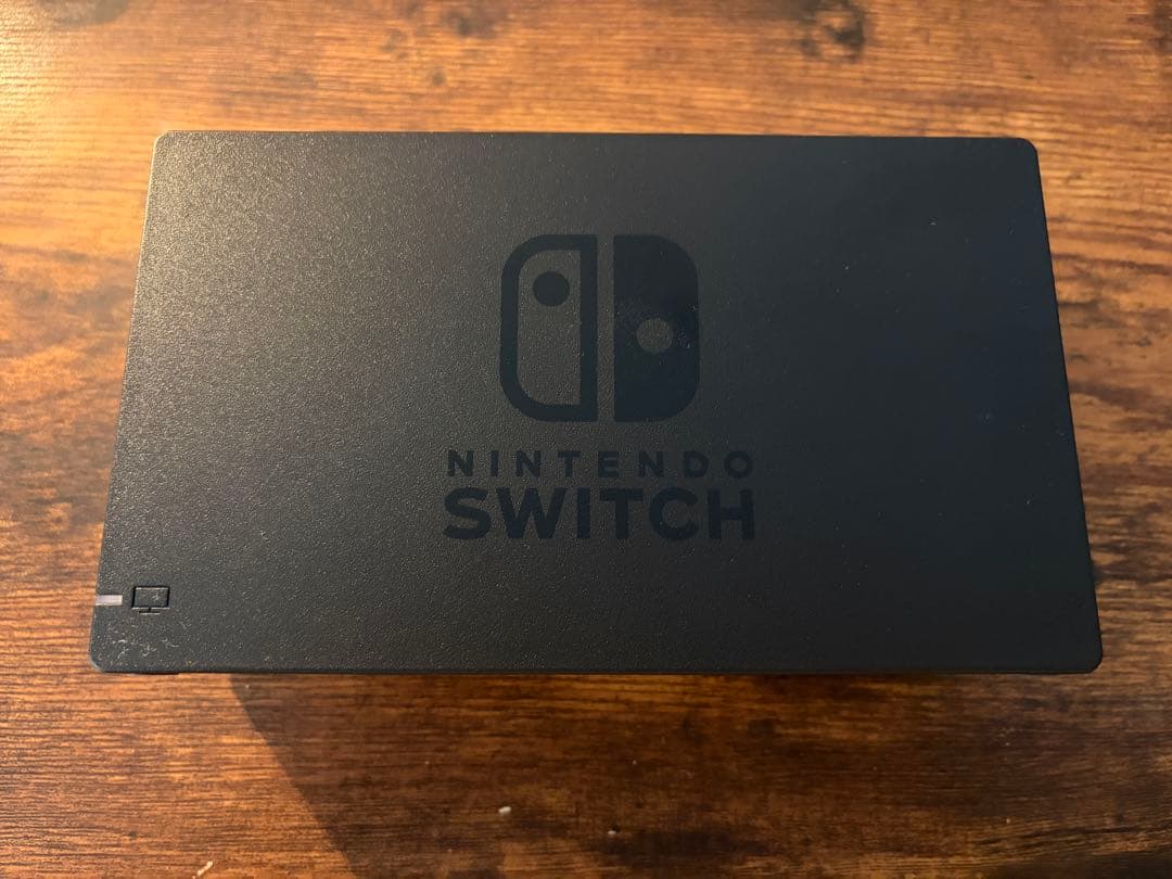 Nintendo Switch 本体 +その他備品等+カセット3つ　値下げ！