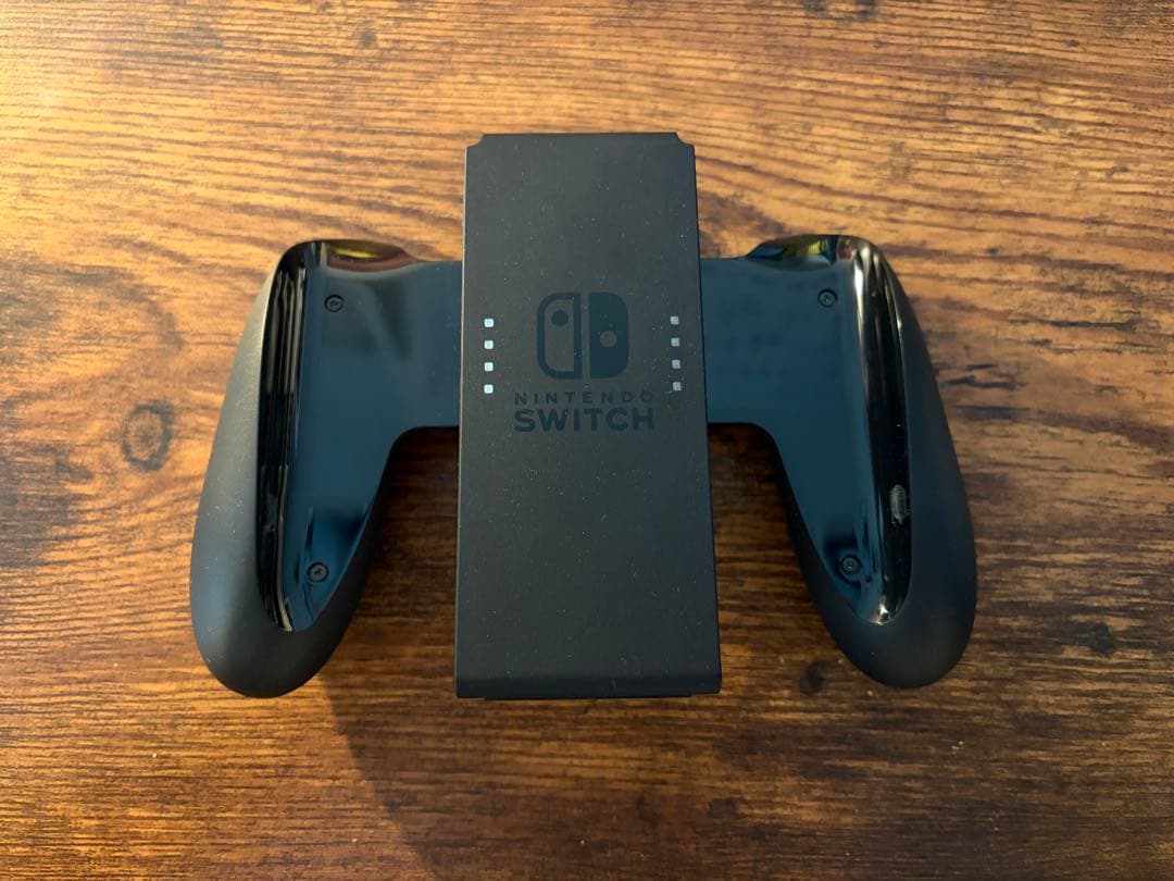 Nintendo Switch 本体 +その他備品等+カセット3つ　値下げ！