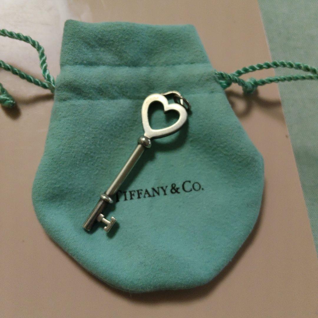 ティファニー鍵のハートネックレス